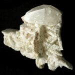 Hambergita: propiedades, beneficios y significado de esta piedra