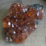 Granate hessonita: propiedades, beneficios y significado del cristal sagrado